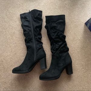 NIB Women’s White Mountain Heel Boot Black Size 10